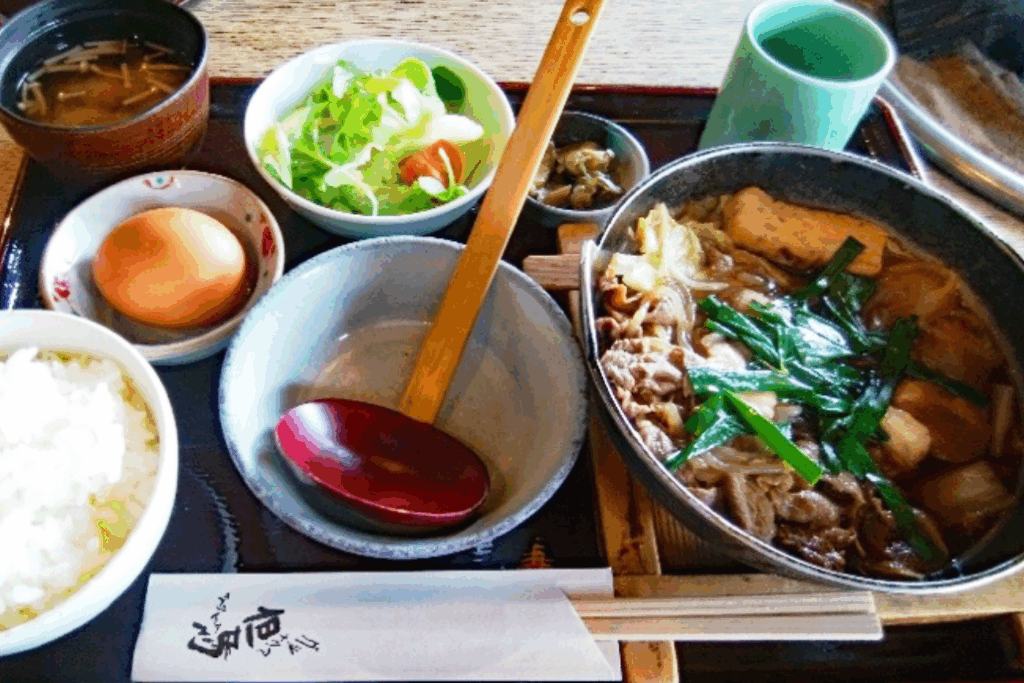 すき焼き定食　1,500円（税込）