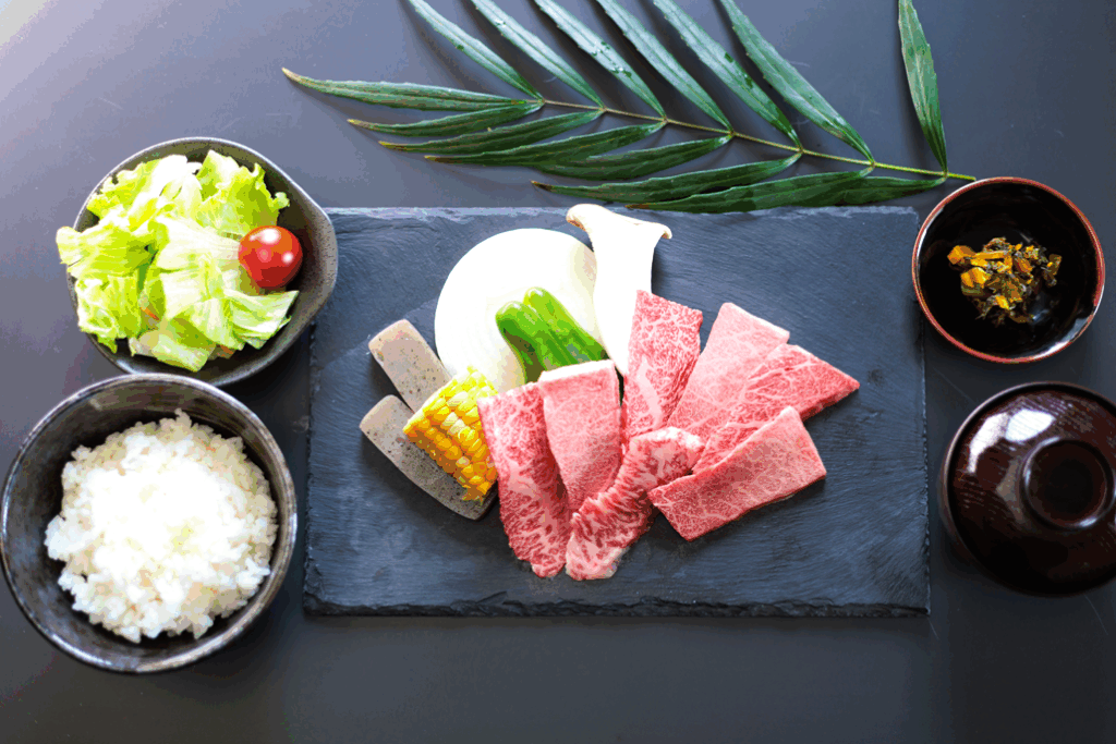 あみ焼き定食　2 ,200円(税込)