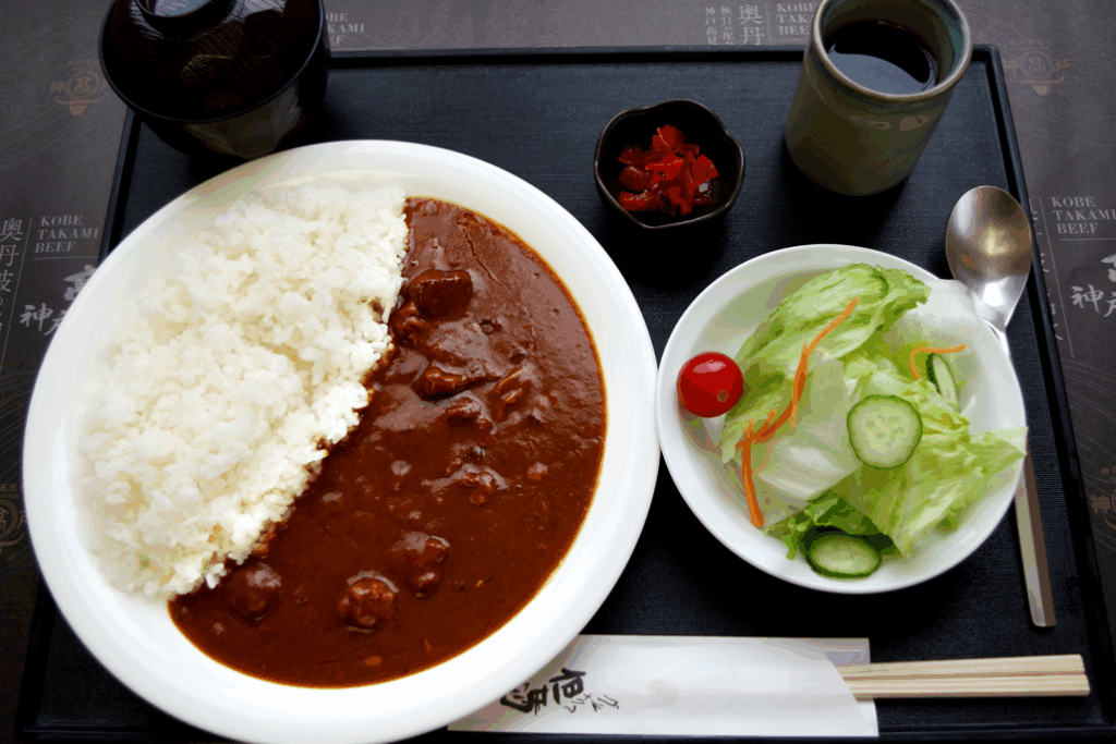 髙見牛カレー定食　1,400円(税込) 
